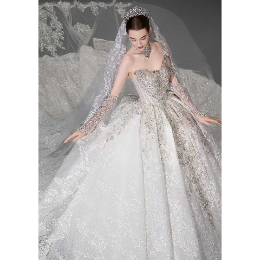 Embroidery Organza - ชุดแต่งงานหรูหราแบบเปิดไหล่ทรง Sweetheart ประดับคริสตัลปักลาย ปี 2026 สามารถปรับแต่งได้