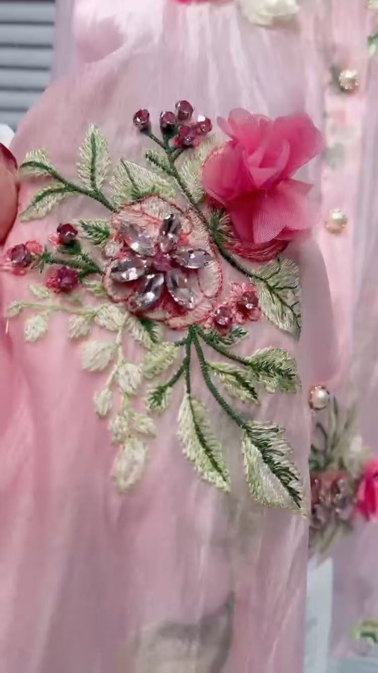 หรูหราสไตล์ดอกไม้เย็บปักถักร้อ - Embroidery Daisy บทวิจารณ์และราคา