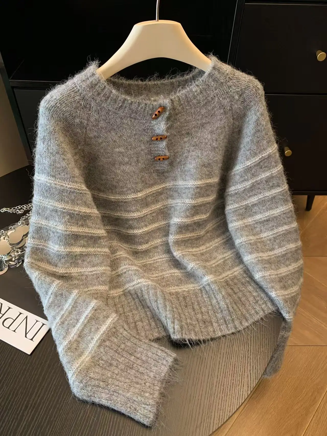 เสื้อสเวตเตอร์ไหมพรมแคชเมียร์ล - Embroidery Shirt บทวิจารณ์และราคา