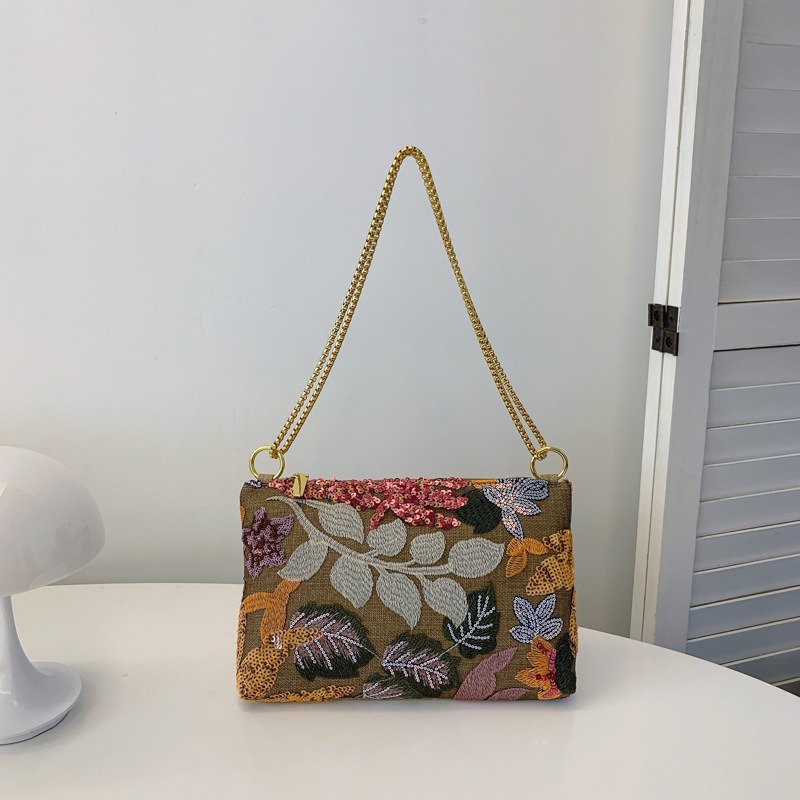 กระเป๋าคลัทช์ปักเลื่อมสำหรับผู - Embroidery Bali บทวิจารณ์และราคา