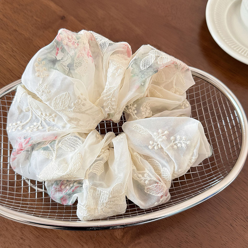 กิ๊บติดผมผ้าออร์แกนซ่าปักลายฤด - Embroidery Organza บทวิจารณ์และราคา