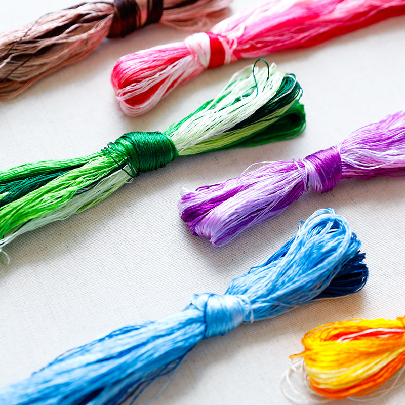 ไหมปักลายซูโจว 20 เมตร 8 สี แต - Embroidery Yarns บทวิจารณ์และราคา