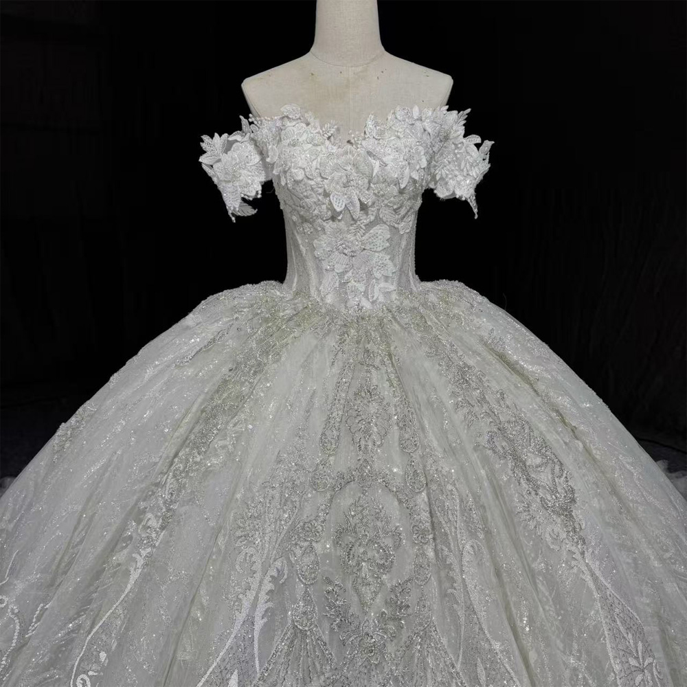 ชุดแต่งงานแบบปรับแต่งได้ คอวี  - Embroidery Organza บทวิจารณ์และราคา
