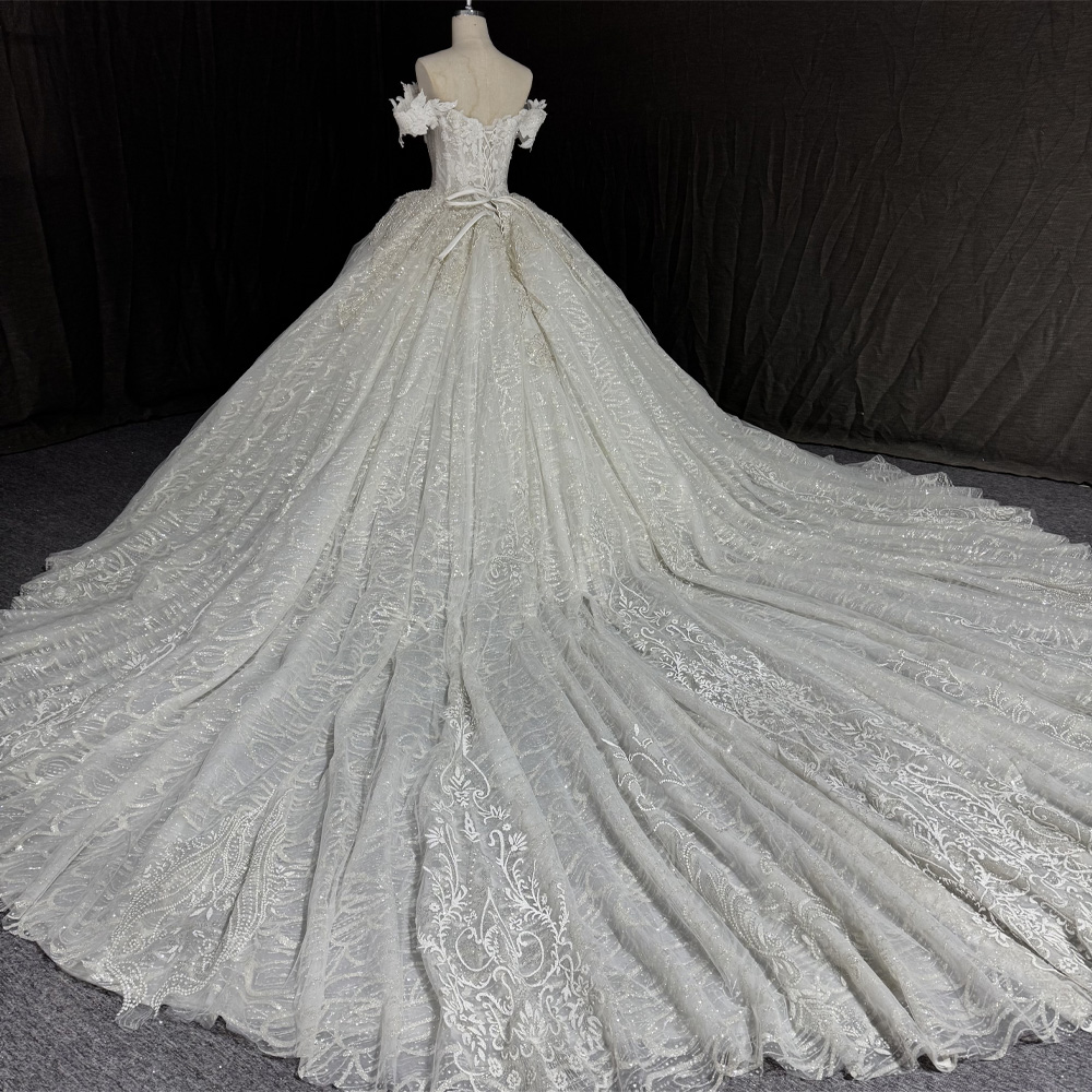 ชุดแต่งงานแบบปรับแต่งได้ คอวี  - Embroidery Organza บทวิจารณ์และราคา