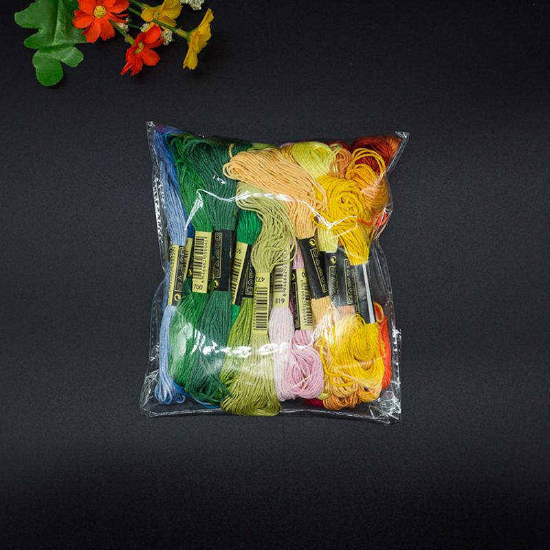 ชุดไหมปักผ้าฝ้ายหลากสี C 24/10 - Embroidery Yarns บทวิจารณ์และราคา