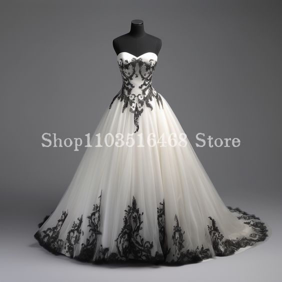 สีดําสีขาวแบบกอธิคปักชุดแต่งงา - Embroidery Gothic บทวิจารณ์และราคา